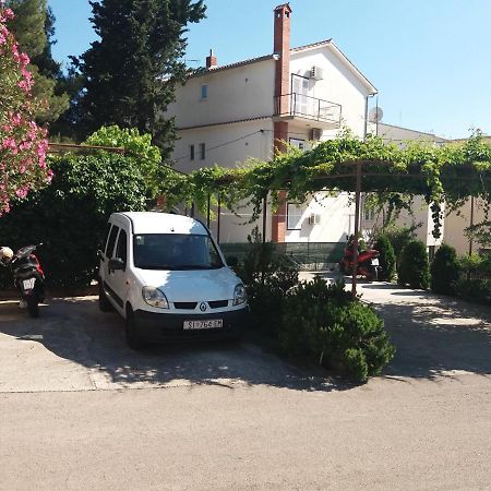 Apartment Viktoria 普利莫顿 外观 照片
