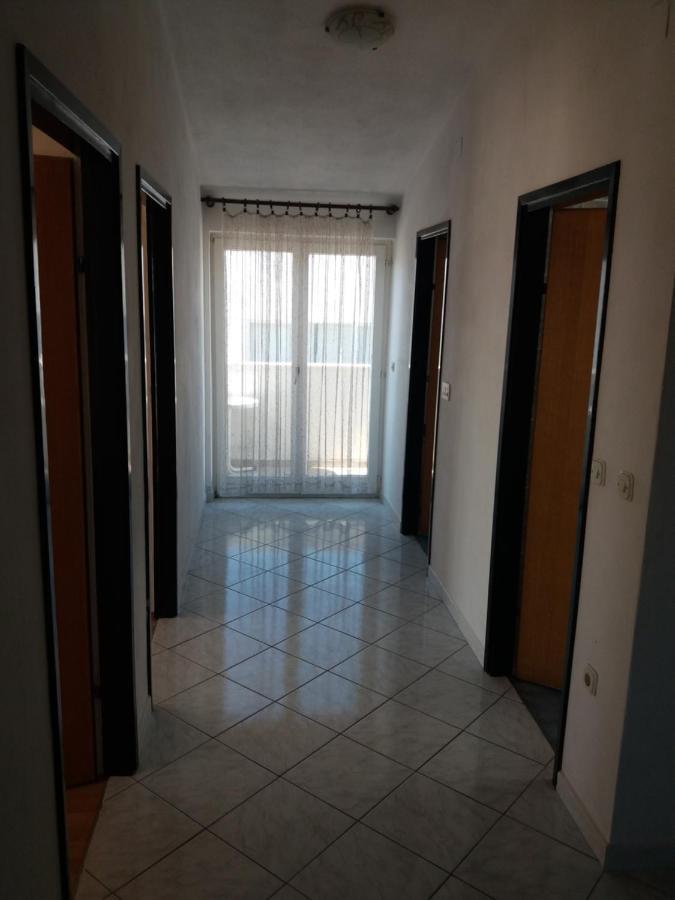 Apartment Viktoria 普利莫顿 外观 照片